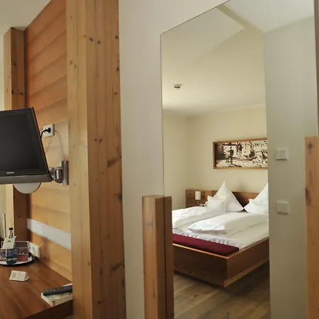 Hotel Hotel Restaurant Zeiskamer Muehle 3*