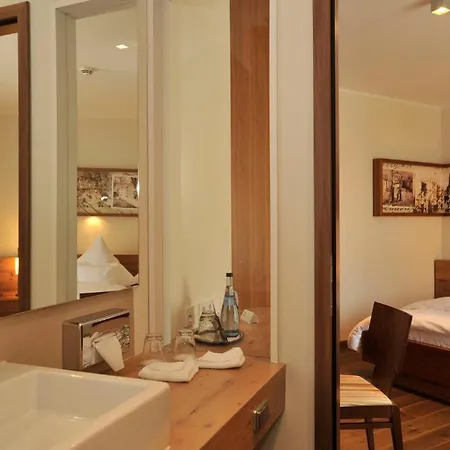 Hotel Restaurant Zeiskamer Muehle